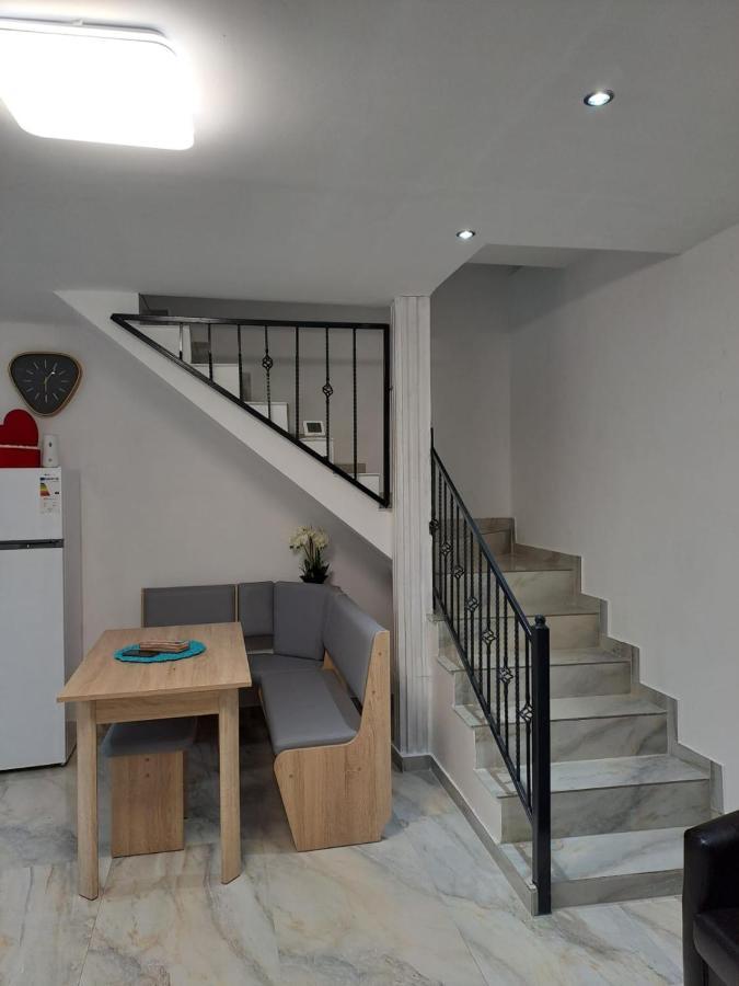Villa Mareto House à Turda Extérieur photo