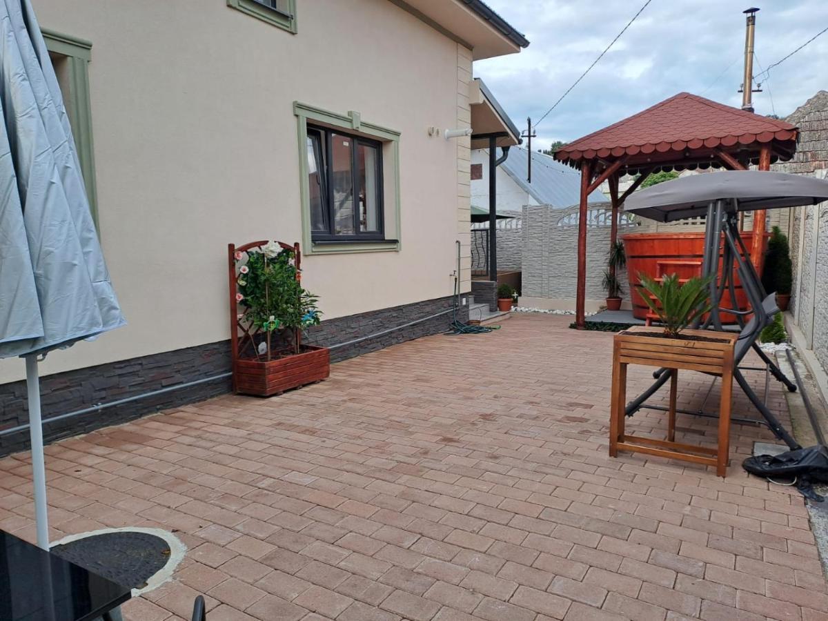 Villa Mareto House à Turda Extérieur photo